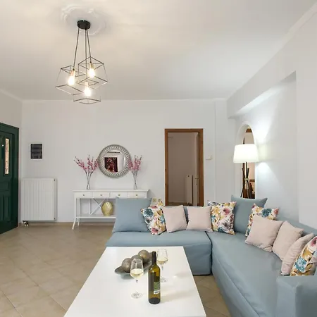 Апартаменты Xenia's In Alepou Corfu (city)