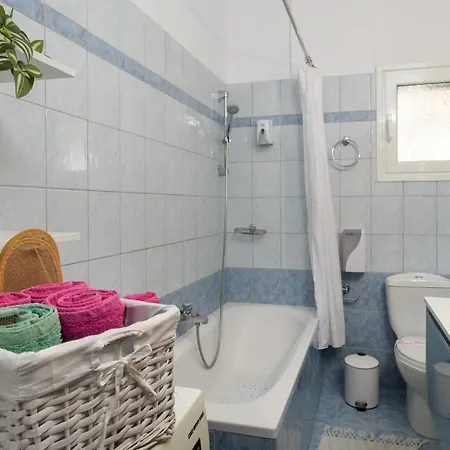 Apartment Xenia's In Alepou *