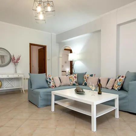 Xenia's In Alepou * Corfu (city)